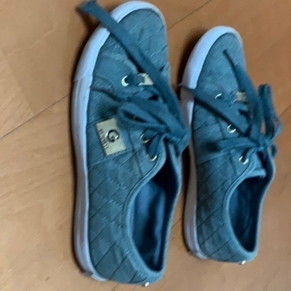 G by Guess Blue casual sneakers size 7M - Picture 3 of 8